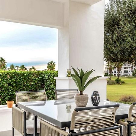 La Isabella - La Torre Golf Resort Рольдан Экстерьер фото